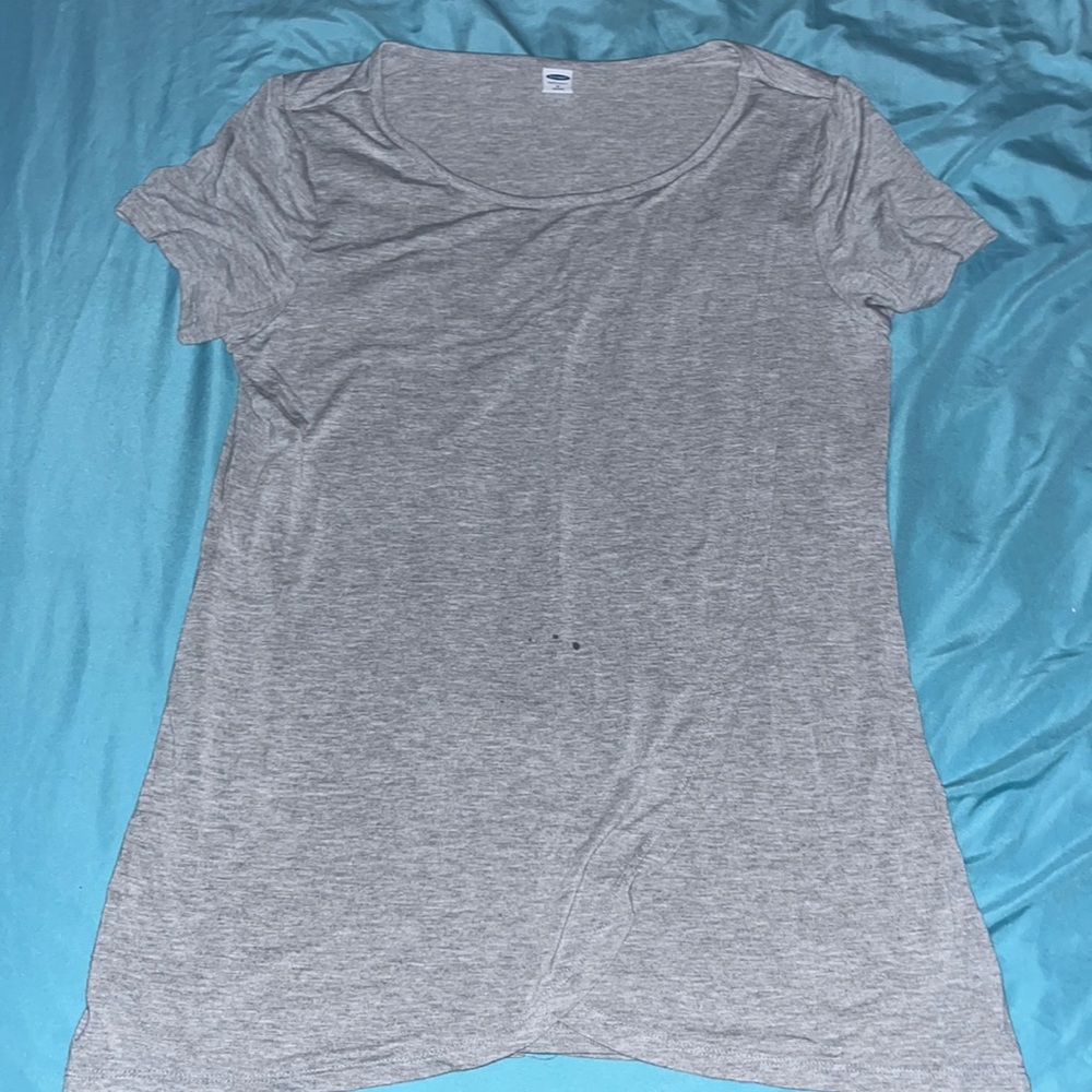 Old Navy grey nursing tee, size medium